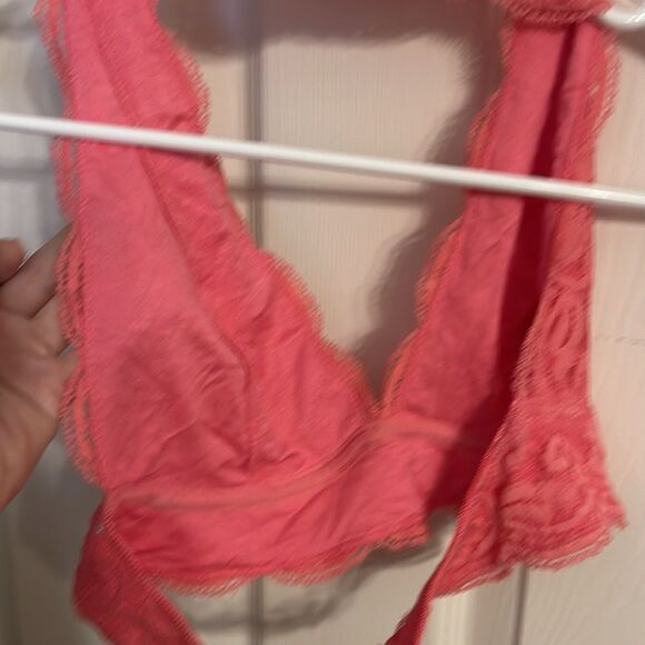 Out From Under Bralette NWOT Small - Picture 6 of 8